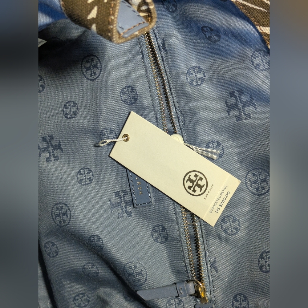 Tory Burch Tabora Canvas Tote/Shoulder Bag in XL - Picture 11 of 13